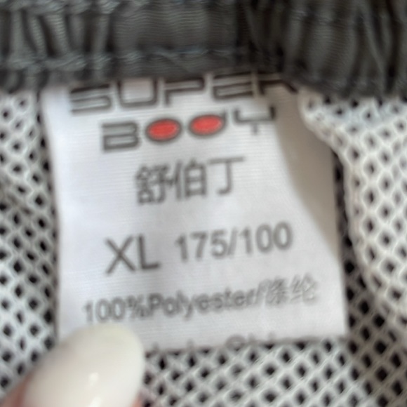 Swim Trunks / Shorts - Picture 3 of 6